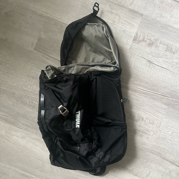 Thule Backpack - Picture 4 of 5